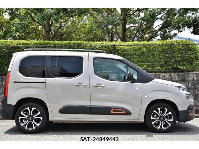 Citroen BERLINGO 2023-08 8224391-3
