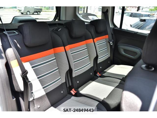 Citroen BERLINGO 2023-08 8224391-6