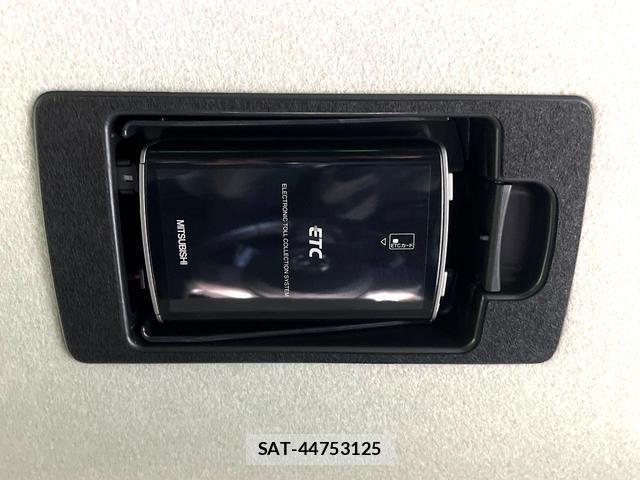 Mazda BIANTE 2012-03 8219903-4