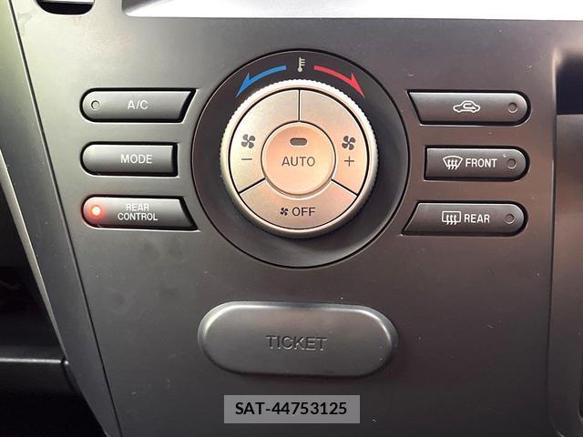Mazda BIANTE 2012-03 8219903-6