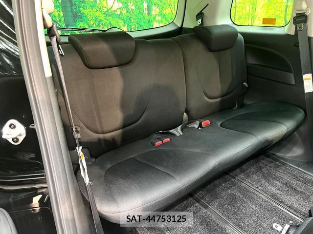 Mazda BIANTE 2012-03 8219903-9