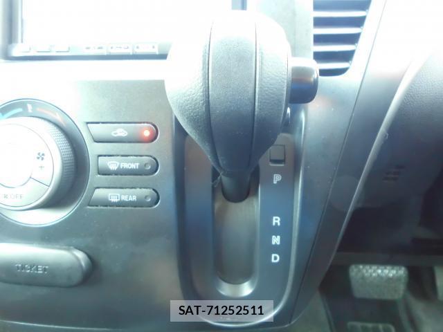 Mazda BIANTE 2013-08 8221005-18