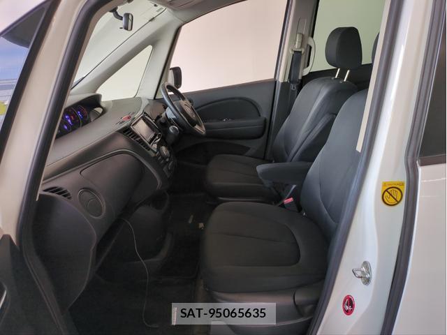 Mazda BIANTE 2015-11 8222897-5