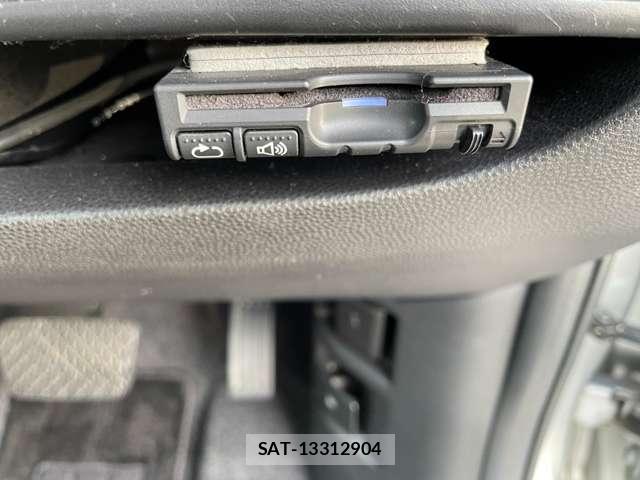 Mazda BIANTE 2012-03 8223308-10