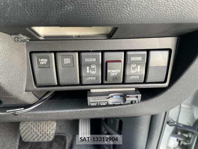 Mazda BIANTE 2012-03 8223308-9