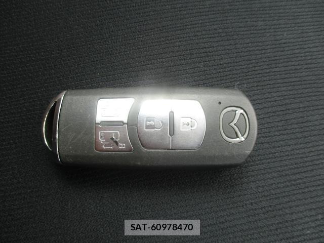 Mazda BIANTE 2013-07 8224286-13