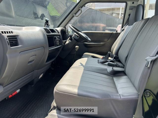 Mazda BONGO TRUCK 2008-11 8216233-7