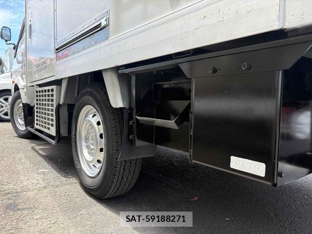 Mazda BONGO TRUCK 2018-05 8220434-16