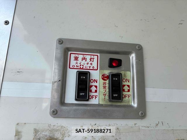 Mazda BONGO TRUCK 2018-05 8220434-9