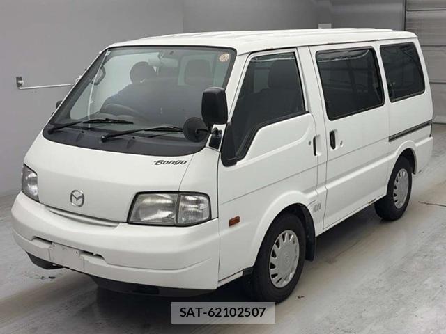 Mazda BONGO VAN 2016-07 8221053-0