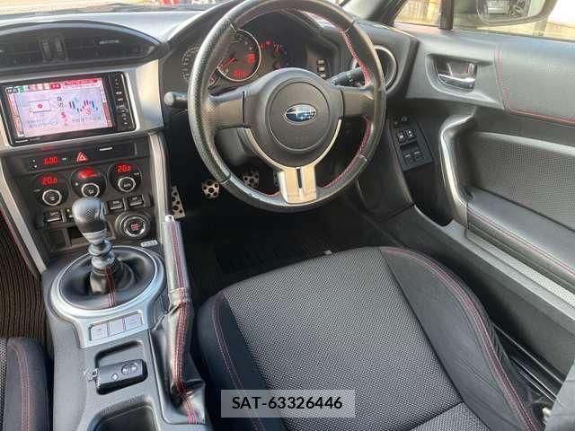 Subaru BRZ 2014-03 8219893-17