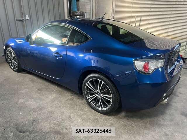 Subaru BRZ 2014-03 8219893-18