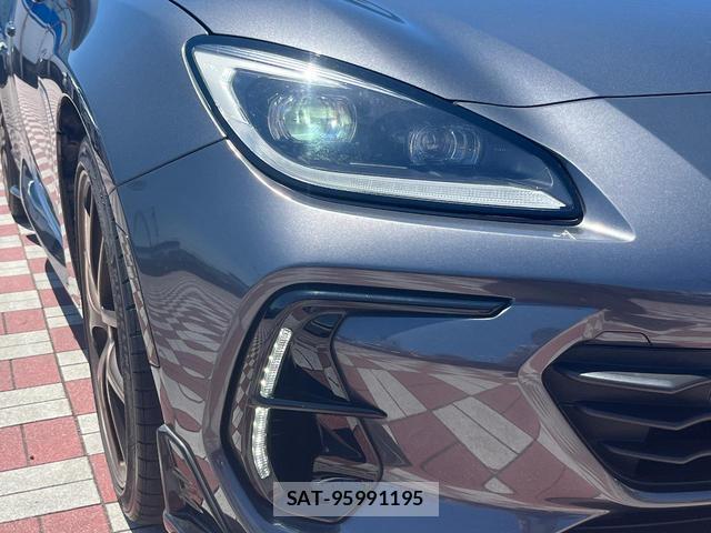 Subaru BRZ 2021-10 8220681-12
