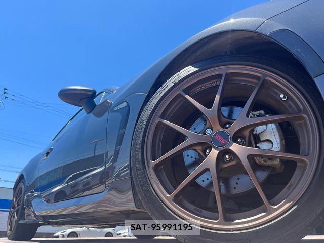 Subaru BRZ 2021-10 8220681-2