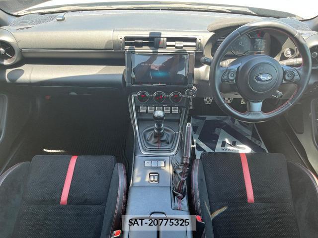 Subaru BRZ 2022-03 8220686-1