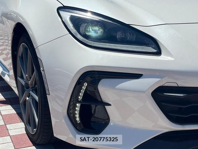 Subaru BRZ 2022-03 8220686-11