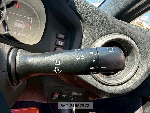 Subaru BRZ 2018-08 8223206-10