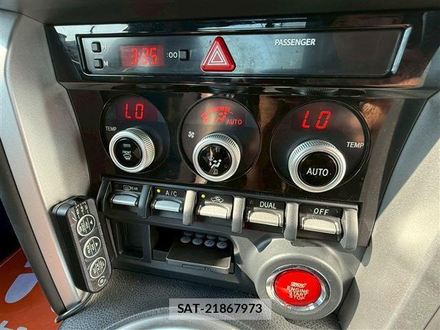 Subaru BRZ 2018-08 8223206-13