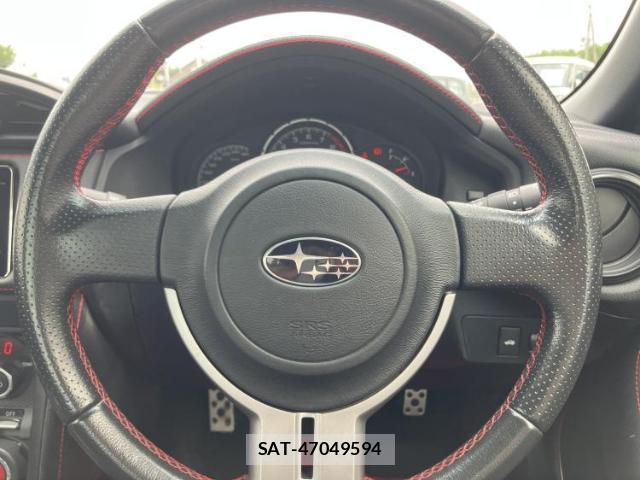 Subaru BRZ 2013-02 8225183-13
