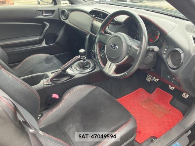 Subaru BRZ 2013-02 8225183-3