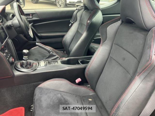 Subaru BRZ 2013-02 8225183-5