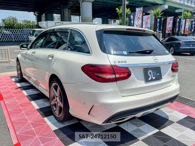 Mercedes Benz C-CLASS 2015-06 8224983-9