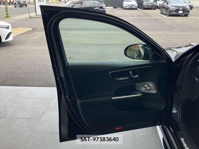 Mercedes Benz C-CLASS 2025-08 8221800-12