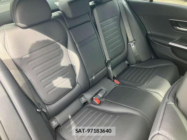 Mercedes Benz C-CLASS 2025-08 8221800-17