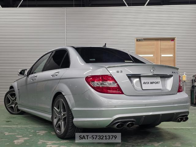 Mercedes Benz C-CLASS 2011-02 8222618-1