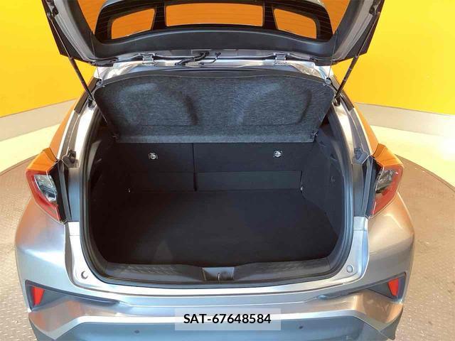 Toyota C-HR 2017-12 8216210-13