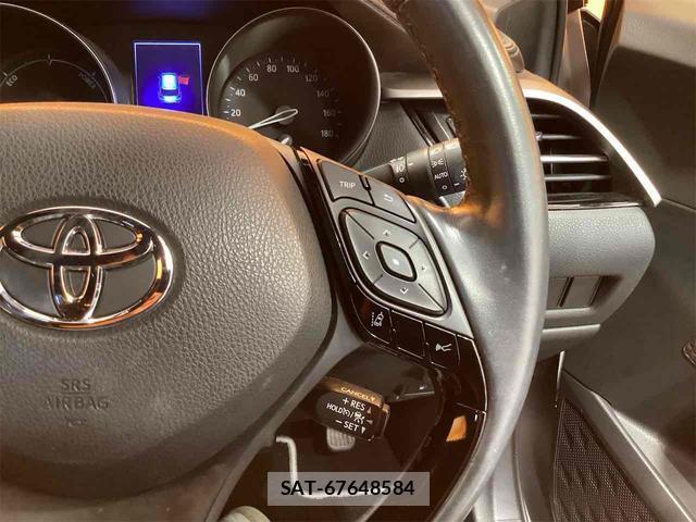 Toyota C-HR 2017-12 8216210-19
