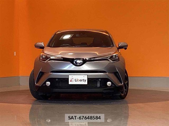 Toyota C-HR 2017-12 8216210-4