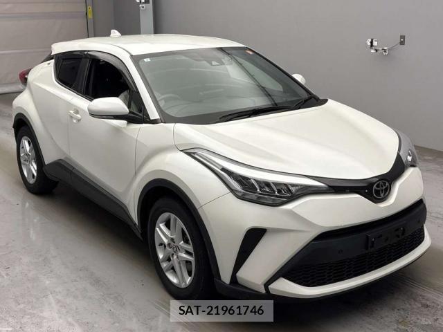 Toyota C-HR 2021-07 8216402-0