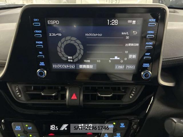 Toyota C-HR 2021-07 8216402-4