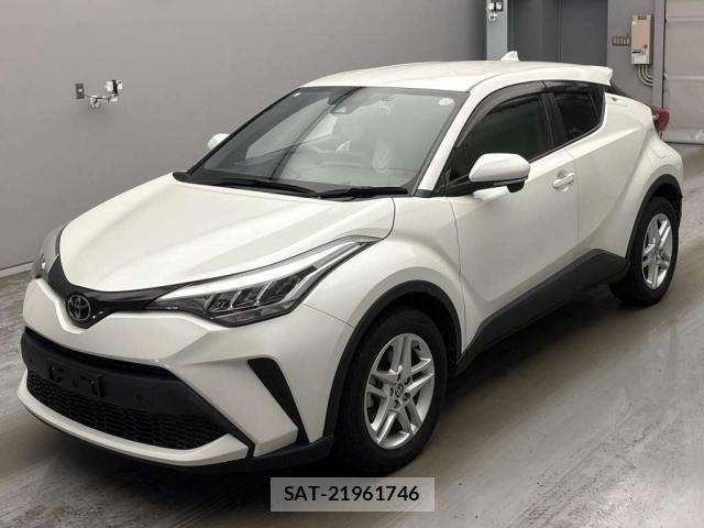 Toyota C-HR 2021-07 8216402-8