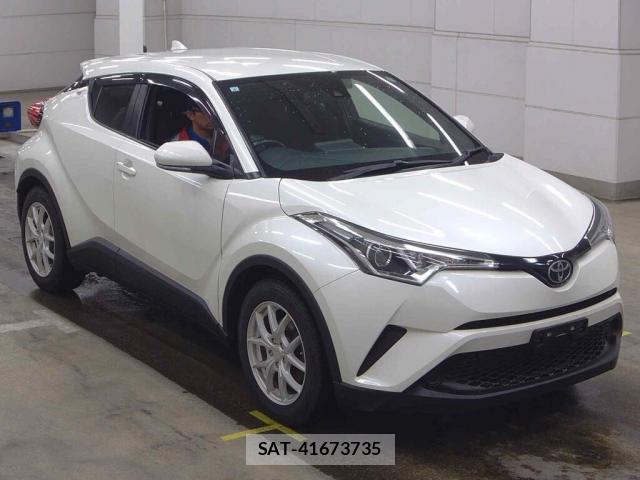 Toyota C-HR 2017-03 8216406-0