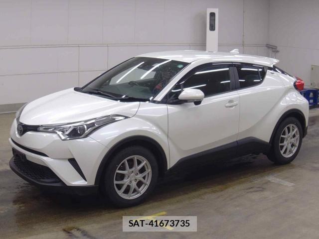 Toyota C-HR 2017-03 8216406-5
