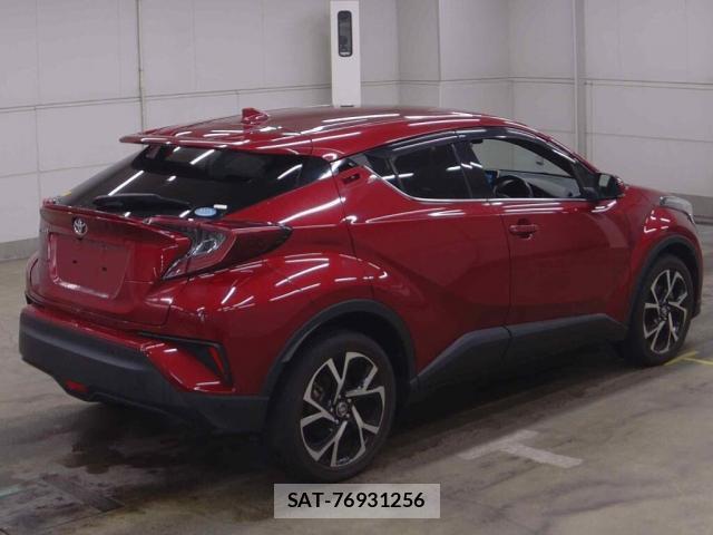 Toyota C-HR 2019-06 8216456-1