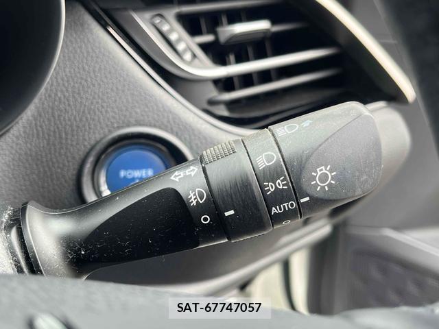 Toyota C-HR 2019-11 8216730-12