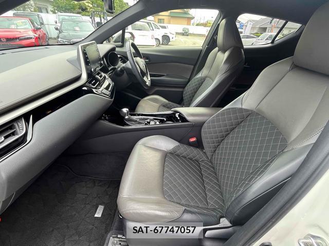 Toyota C-HR 2019-11 8216730-14