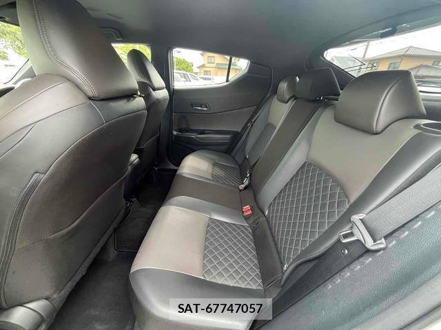 Toyota C-HR 2019-11 8216730-16
