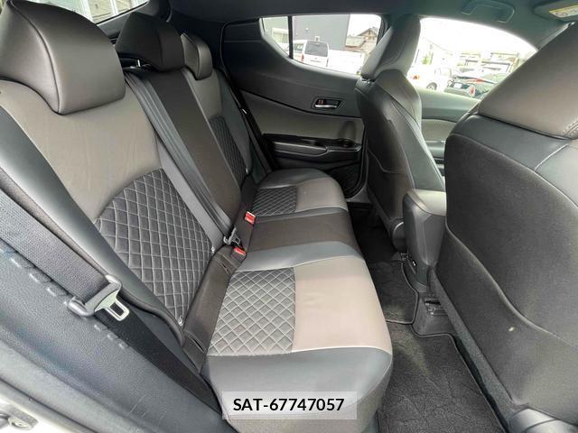 Toyota C-HR 2019-11 8216730-17