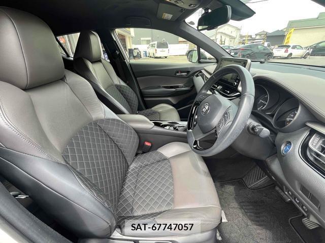 Toyota C-HR 2019-11 8216730-6