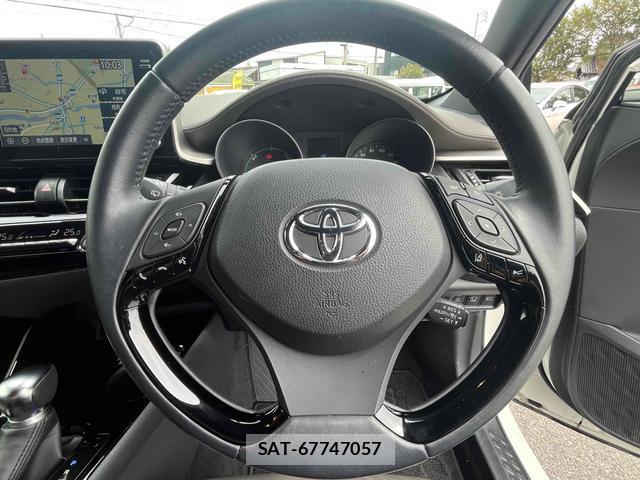 Toyota C-HR 2019-11 8216730-8