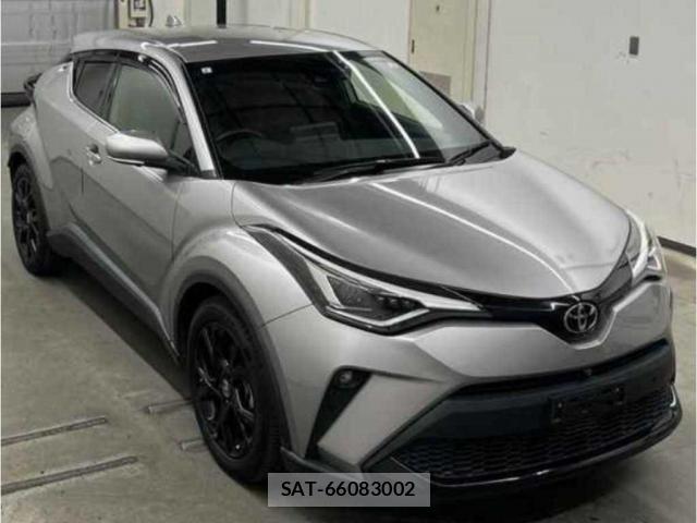 Toyota C-HR 2021-08 8217373-3