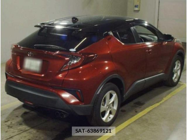 Toyota C-HR 2018-07 8217516-1