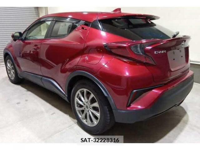 Toyota C-HR 2019-08 8217664-4