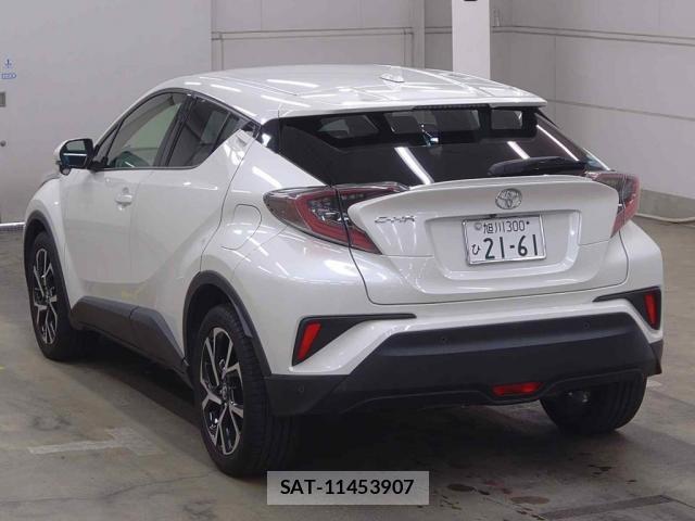 Toyota C-HR 2019-02 8217788-4
