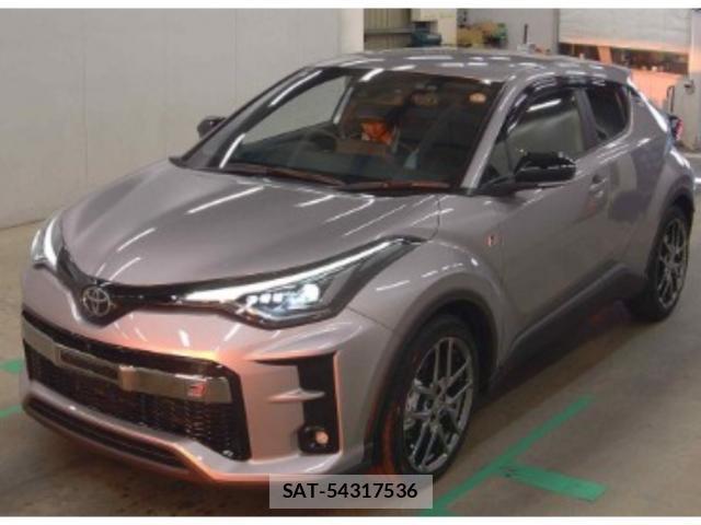 Toyota C-HR 2021-04 8218927-3