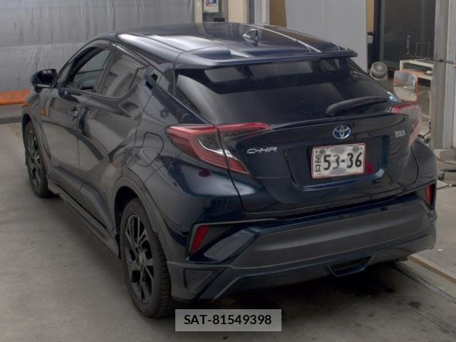 Toyota C-HR 2019-01 8218965-1